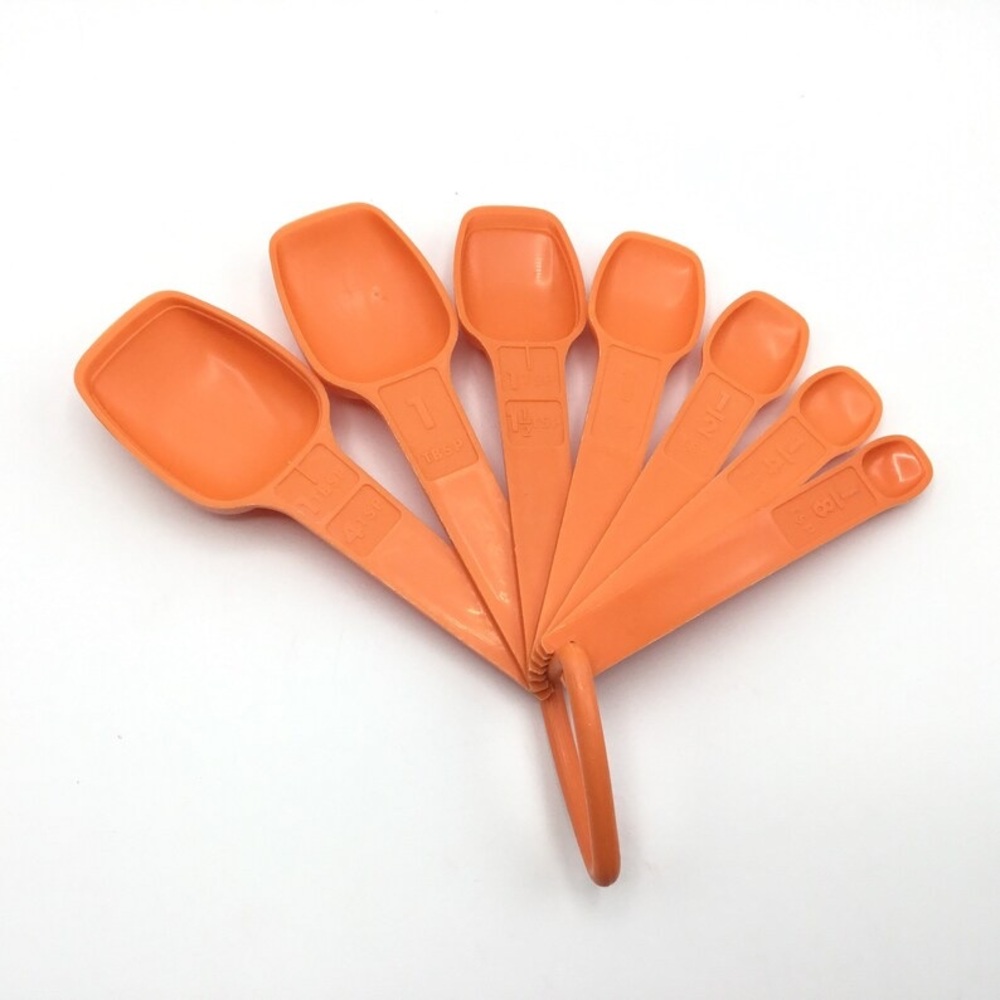 Vintage Tupperware Measuring Spoons * Citrus Orange Set of 7